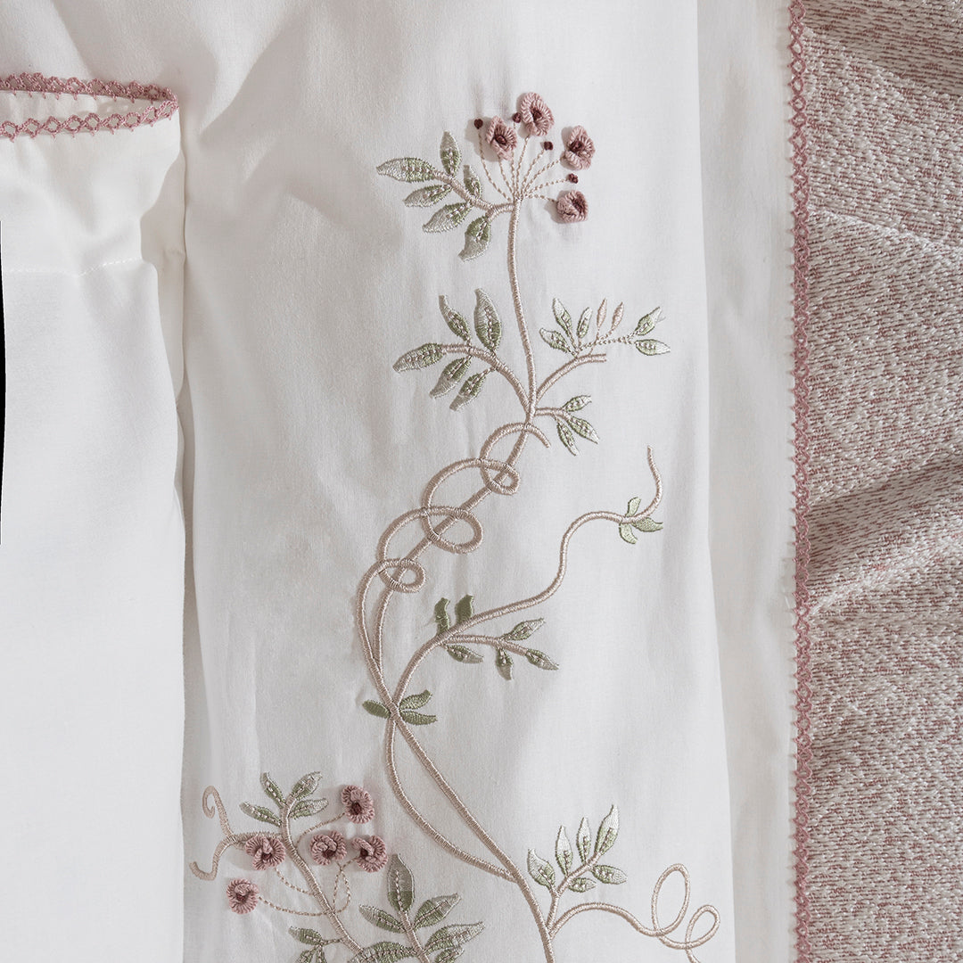 Hella Çift Kişilik Nakışlı Nevresim Seti Beyaz (7 Parça)