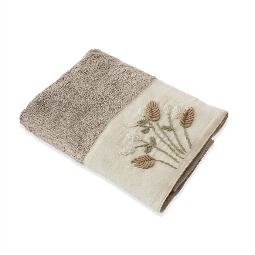 Льняное полотенце для рук с вышивкой бамбука