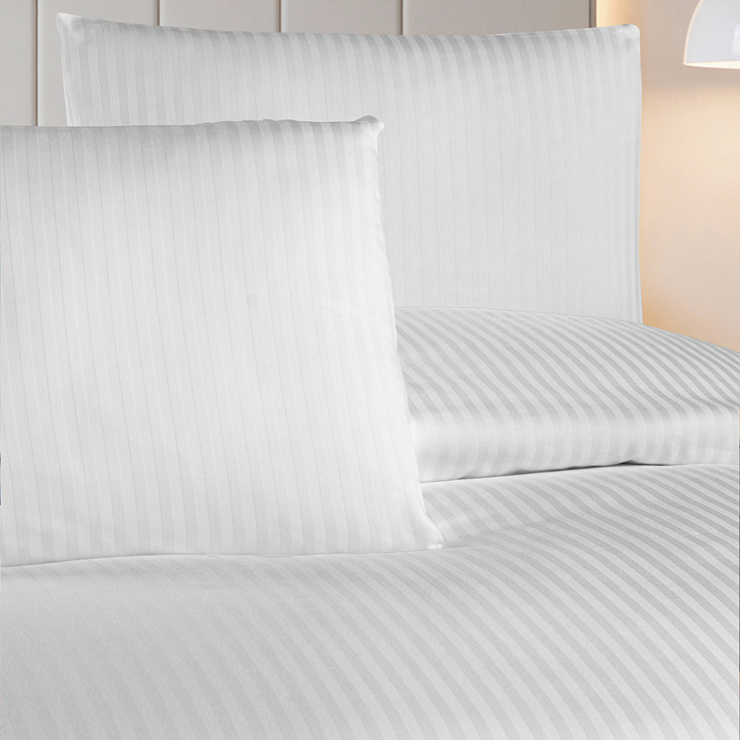 Linestyle Çift Kişilik %100 Pamuk Saten (90 Tel) Nevresim Seti Beyaz (3 Parça)