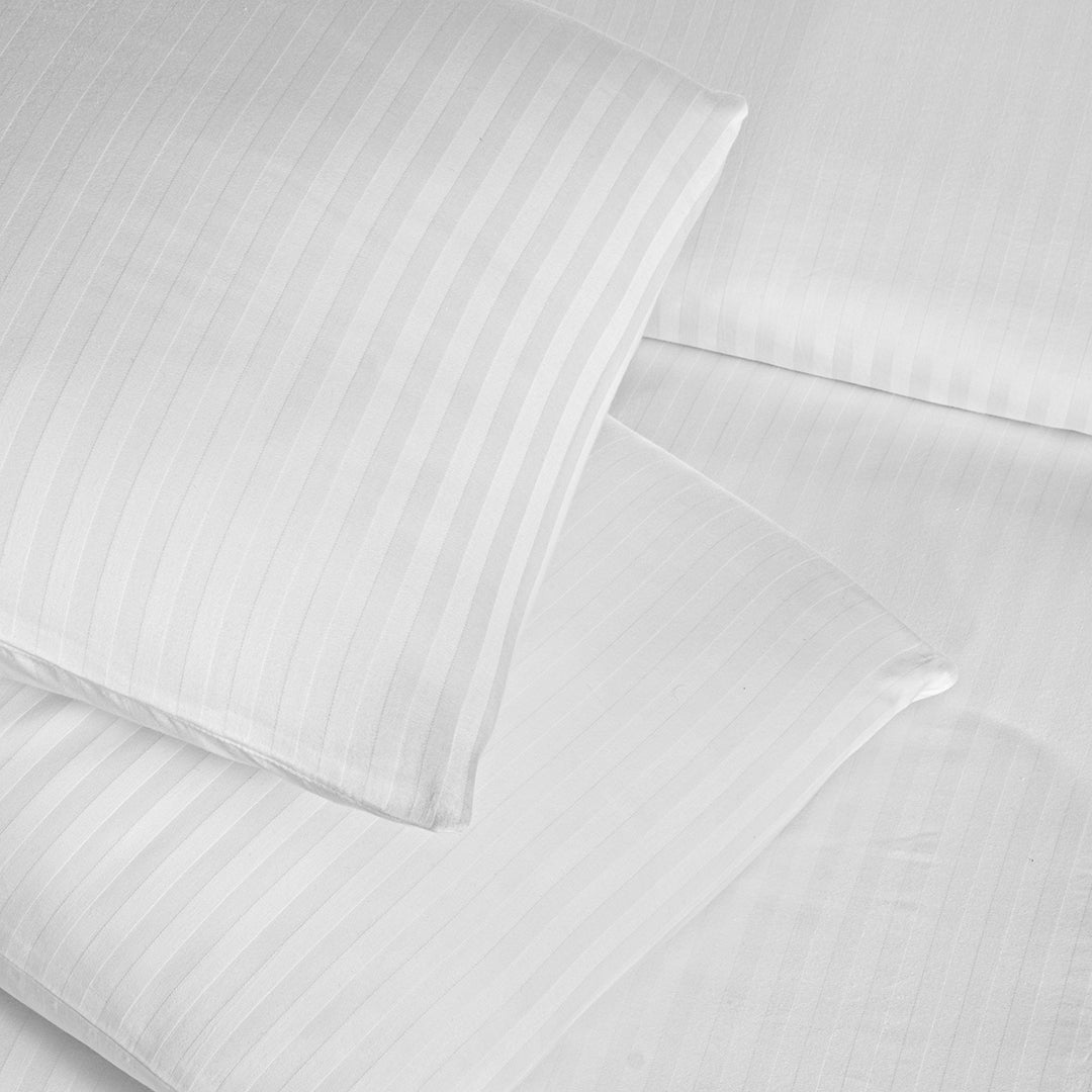 Linestyle Çift Kişilik %100 Pamuk Saten (90 Tel) Nevresim Seti Beyaz (3 Parça)