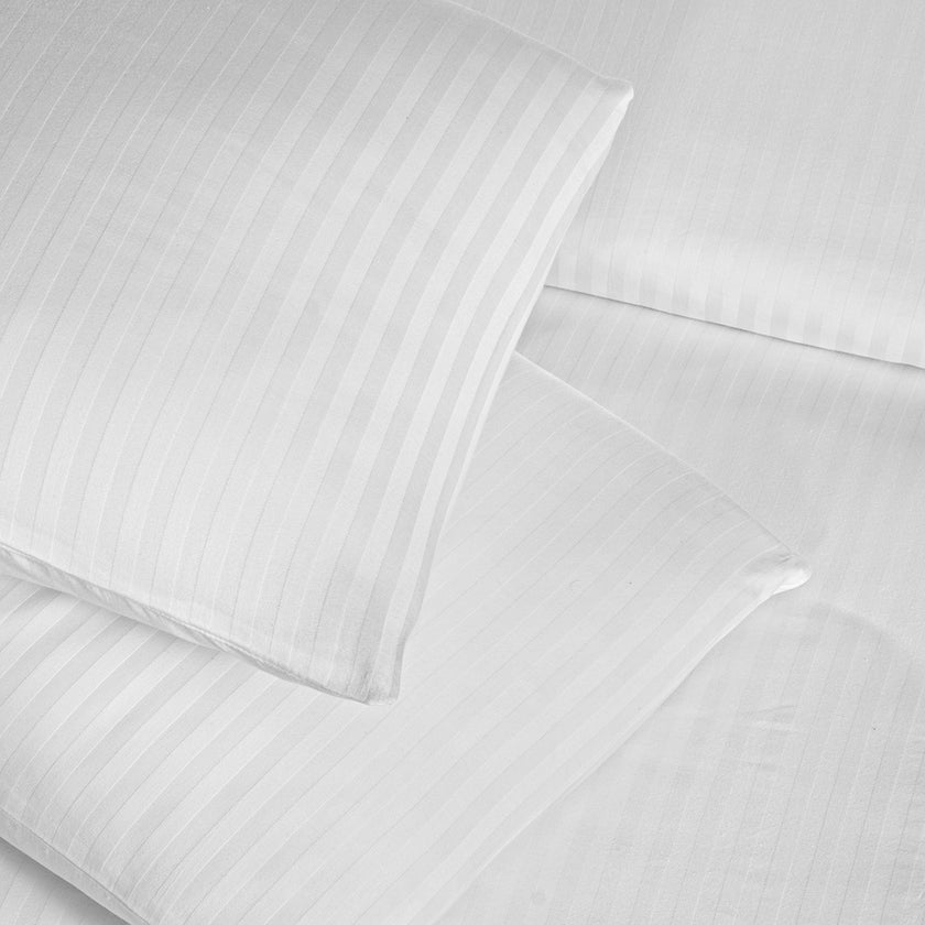 Linestyle Çift Kişilik %100 Pamuk Saten (90 Tel) Nevresim Seti Beyaz (3 Parça)