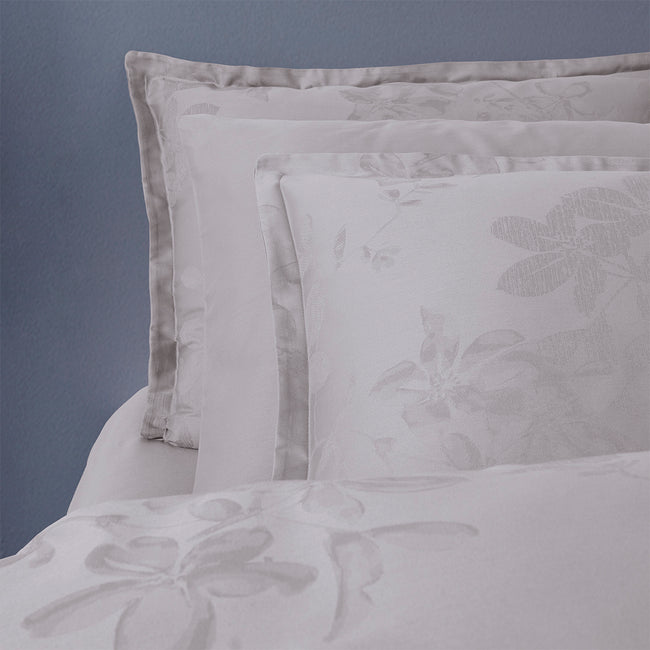 Perle Jakarlı Saten Çift Kişilik Nevresim Takımı Gri (6 Parça)