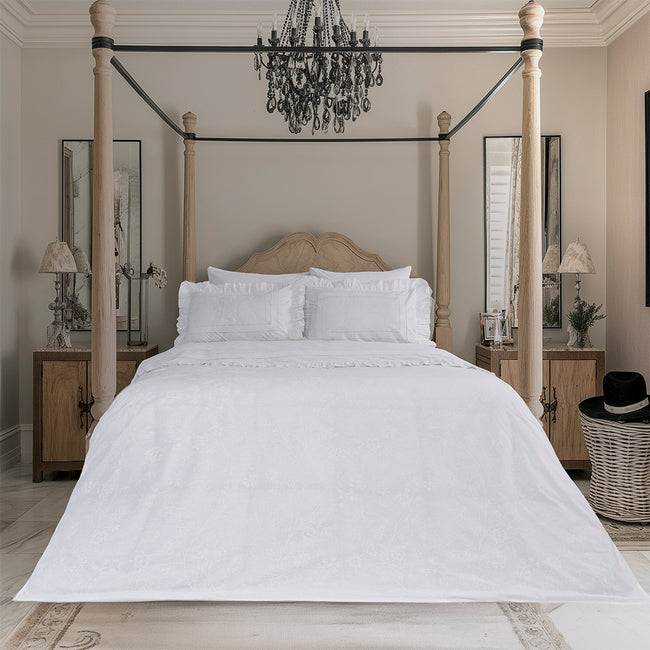 Regina Çift Kişilik Fırfırlı Nevresim Takımı Beyaz (6 Parça)