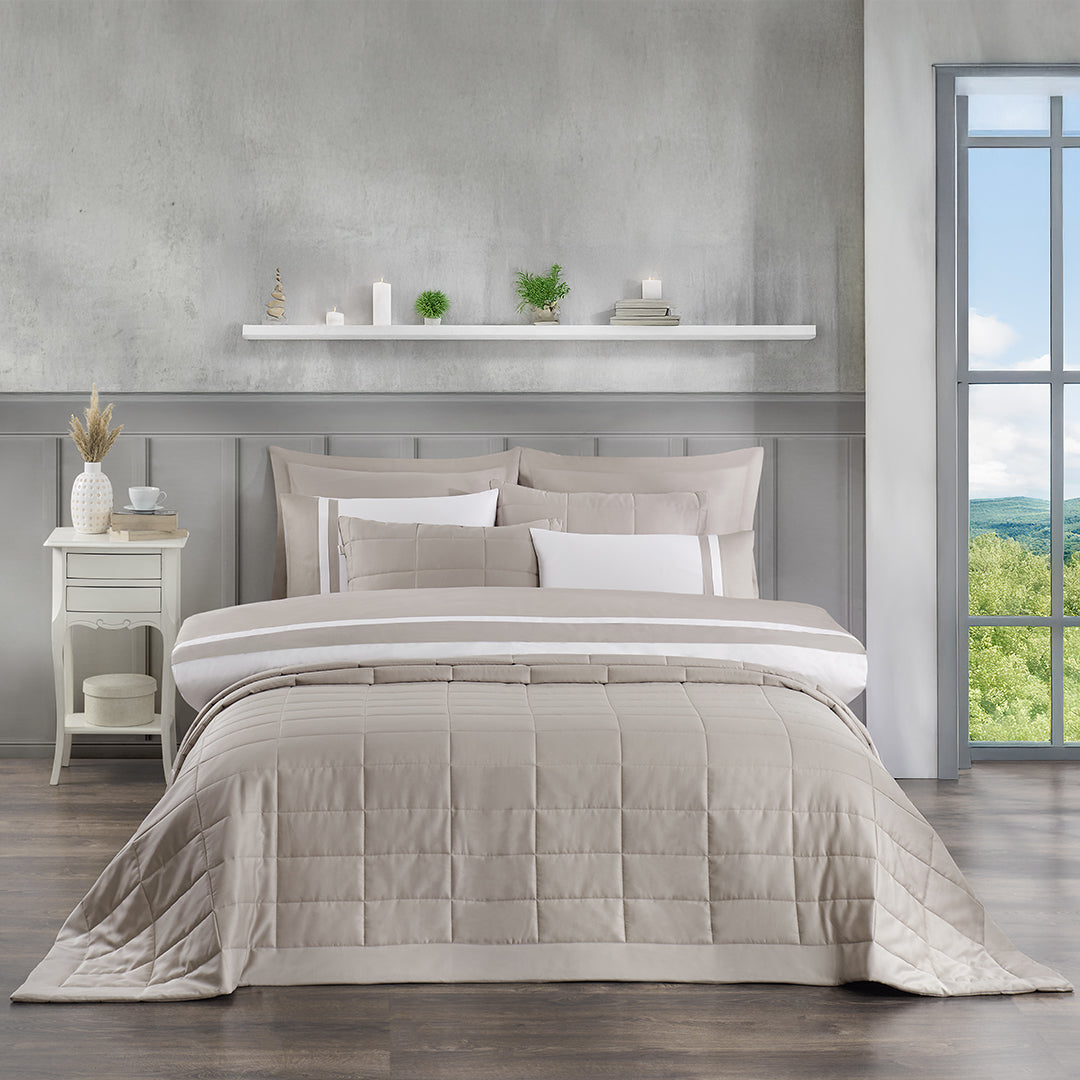 Vespera Çift Kişilik Nevresim-Yatak Örtüsü Takımı Bej (9 Parça)